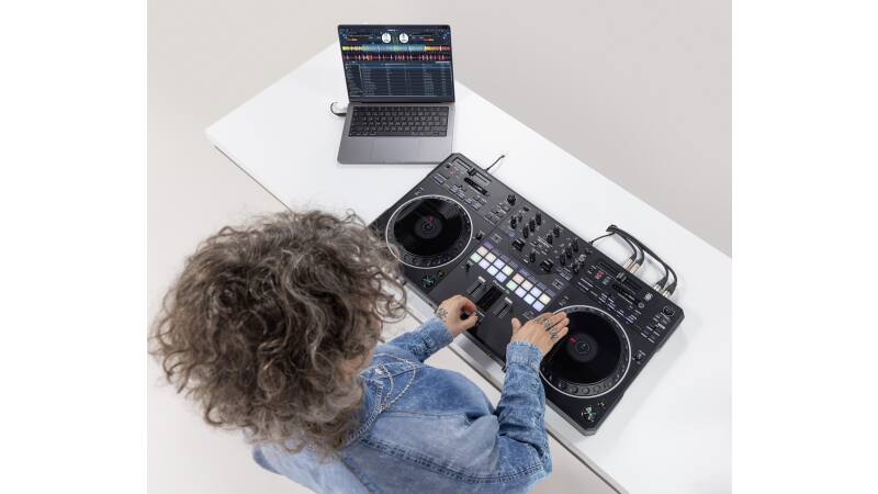 Pioneer DJ DDJ-REV5 